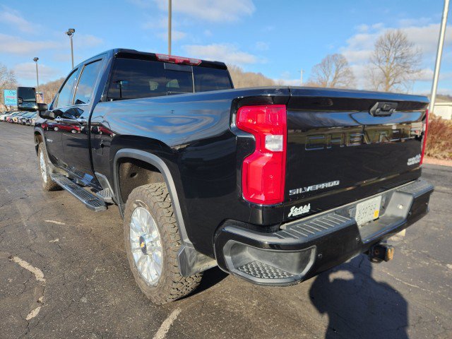 Used 2022 Chevrolet Silverado 3500 High Country w/ Z71 Off-Road Package image 3
