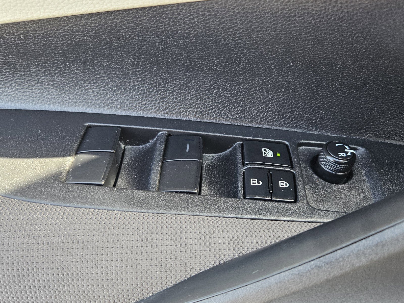 Certified 2023 Toyota Corolla LE image 12