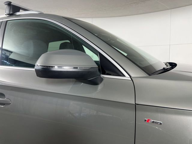 Used 2023 Audi Q5 2.0T Premium w/ Convenience Package AWD/4WD image 10