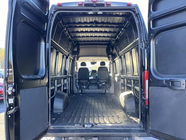 New 2026 RAM ProMaster 3500 w/ Premium Convenience Group image 16