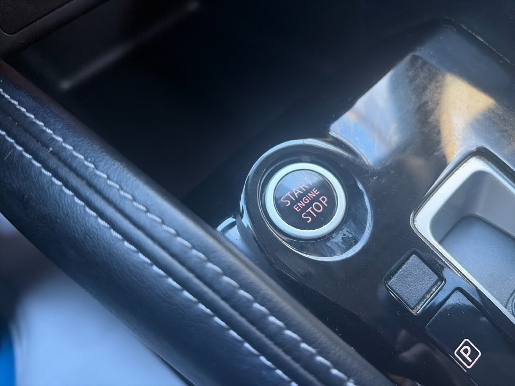 Used 2020 Nissan Kicks SV FWD image 25