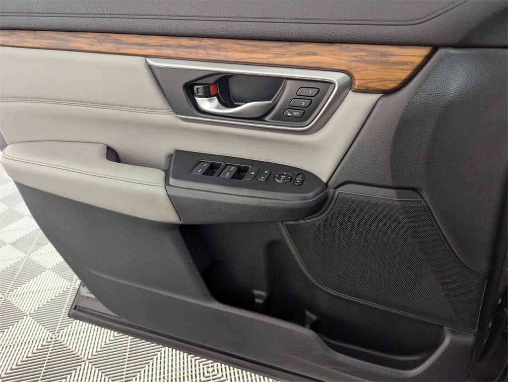 Used 2022 Honda CR-V Touring image 29