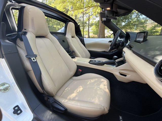 New 2026 MAZDA MX-5 Miata Club w/ Interior Package RWD image 27