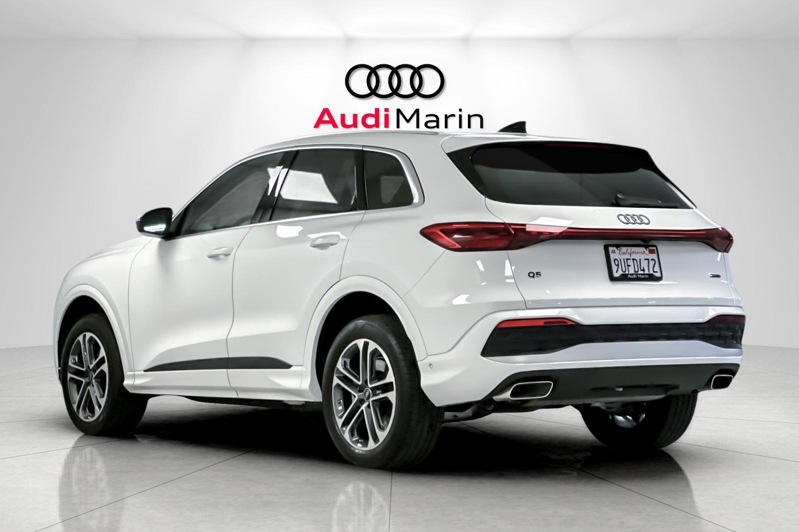 Used 2025 Audi Q5 Premium w/ 19" Wheel Package image 3