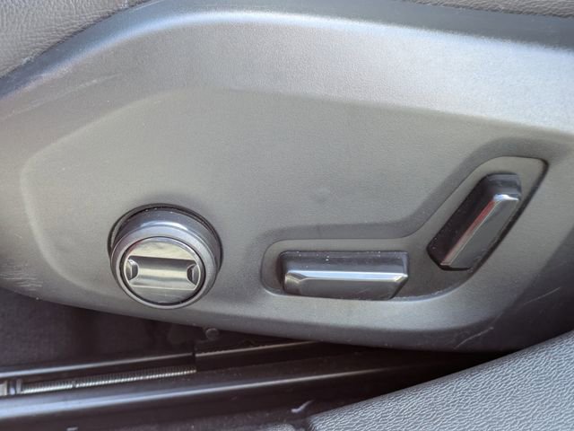 Used 2020 Volvo S60 T6 Momentum image 19