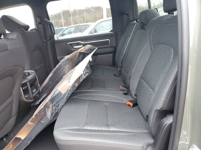 New 2026 RAM 1500 4x4 Crew Cab image 14