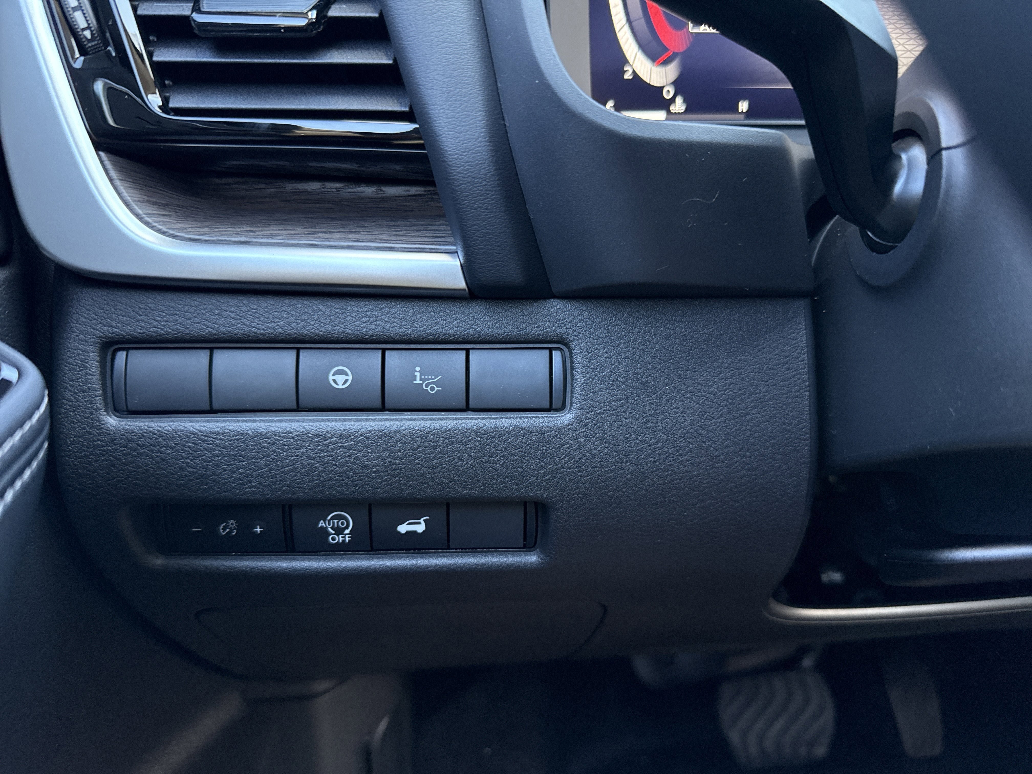 New 2026 Nissan Rogue Platinum image 32