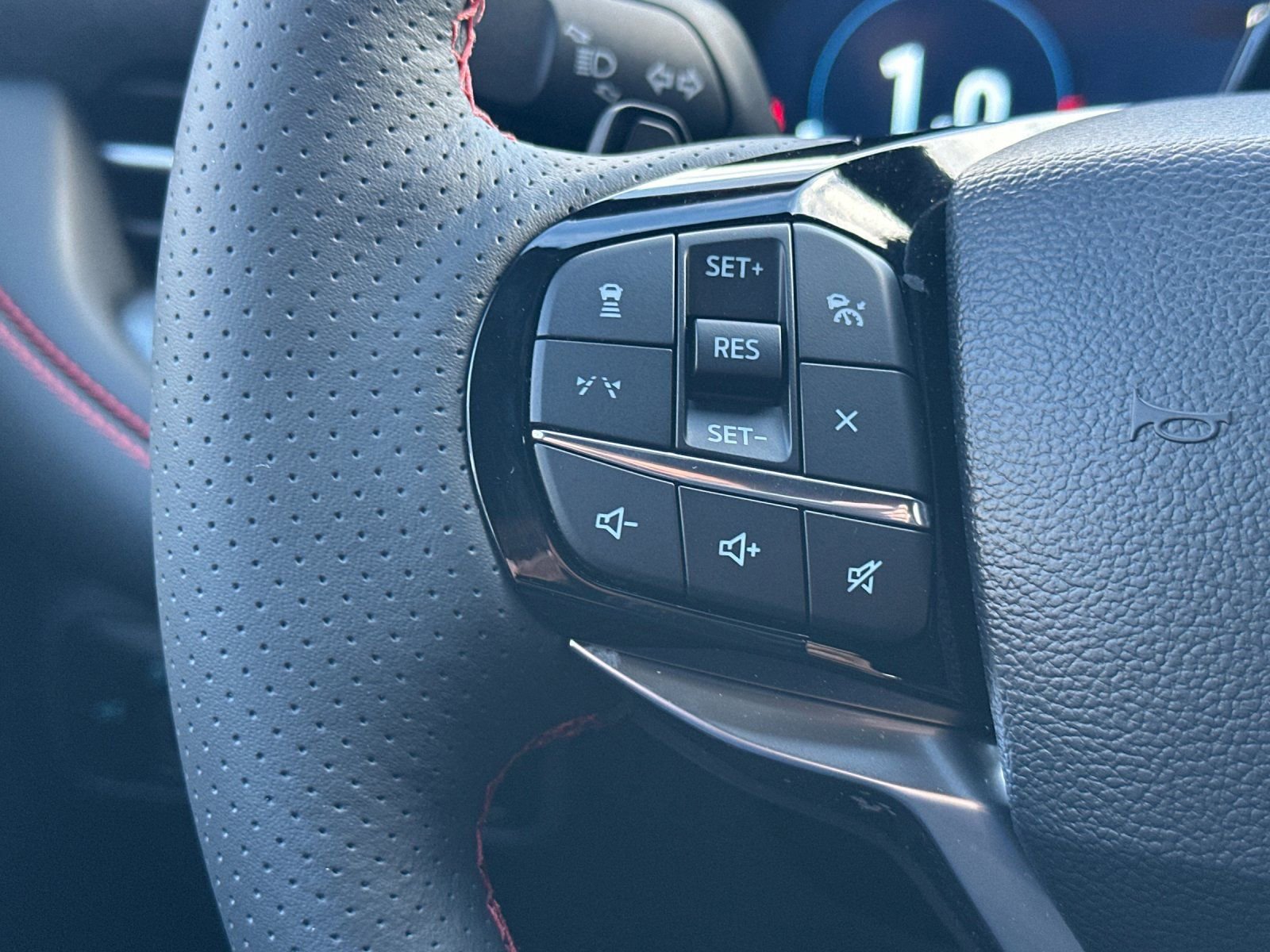 New 2026 Ford Explorer ST w/ Sun And Sound Package image 29