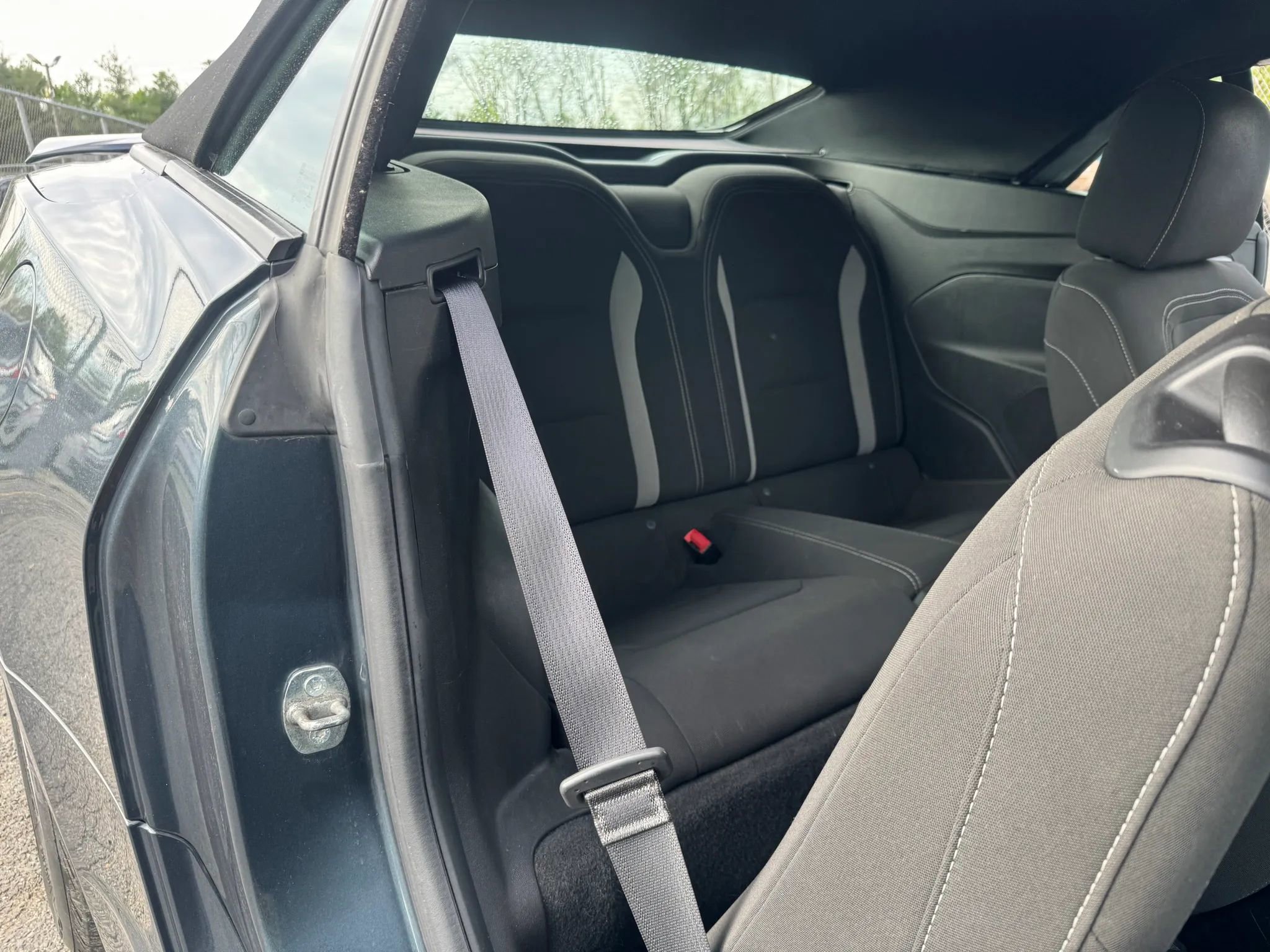 Used 2020 Chevrolet Camaro LT RWD image 21