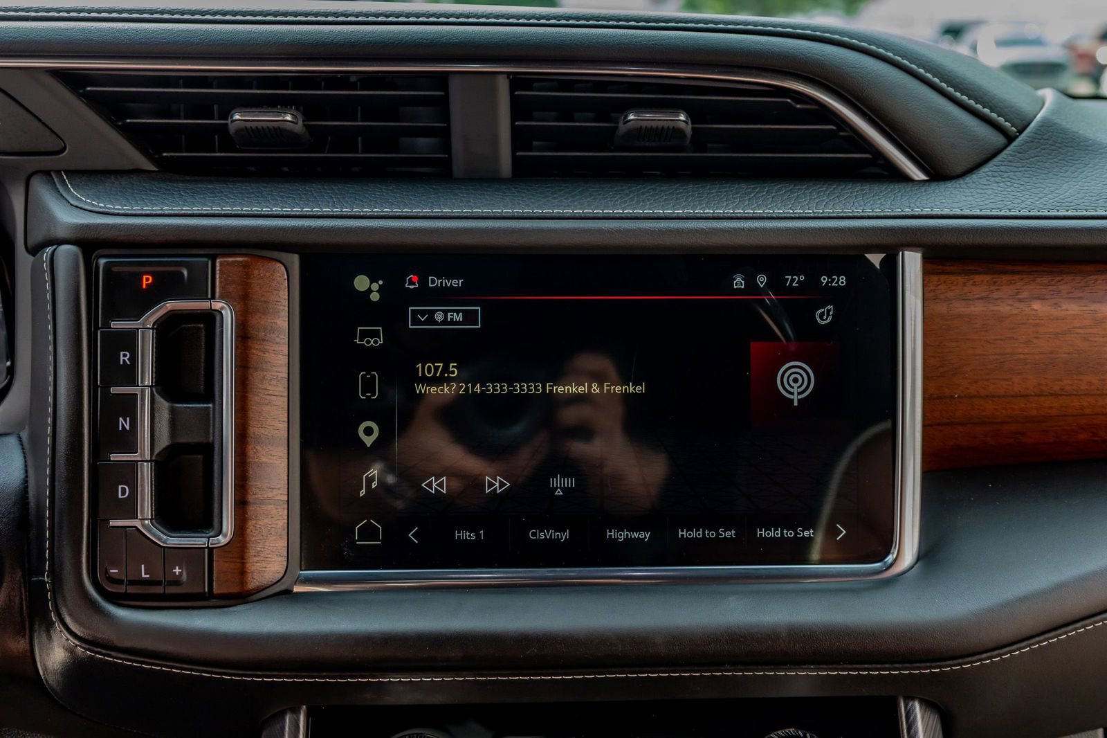 Used 2024 GMC Yukon XL Denali Ultimate image 25