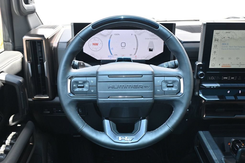 Used 2024 GMC Hummer EV 3X AWD/4WD image 11