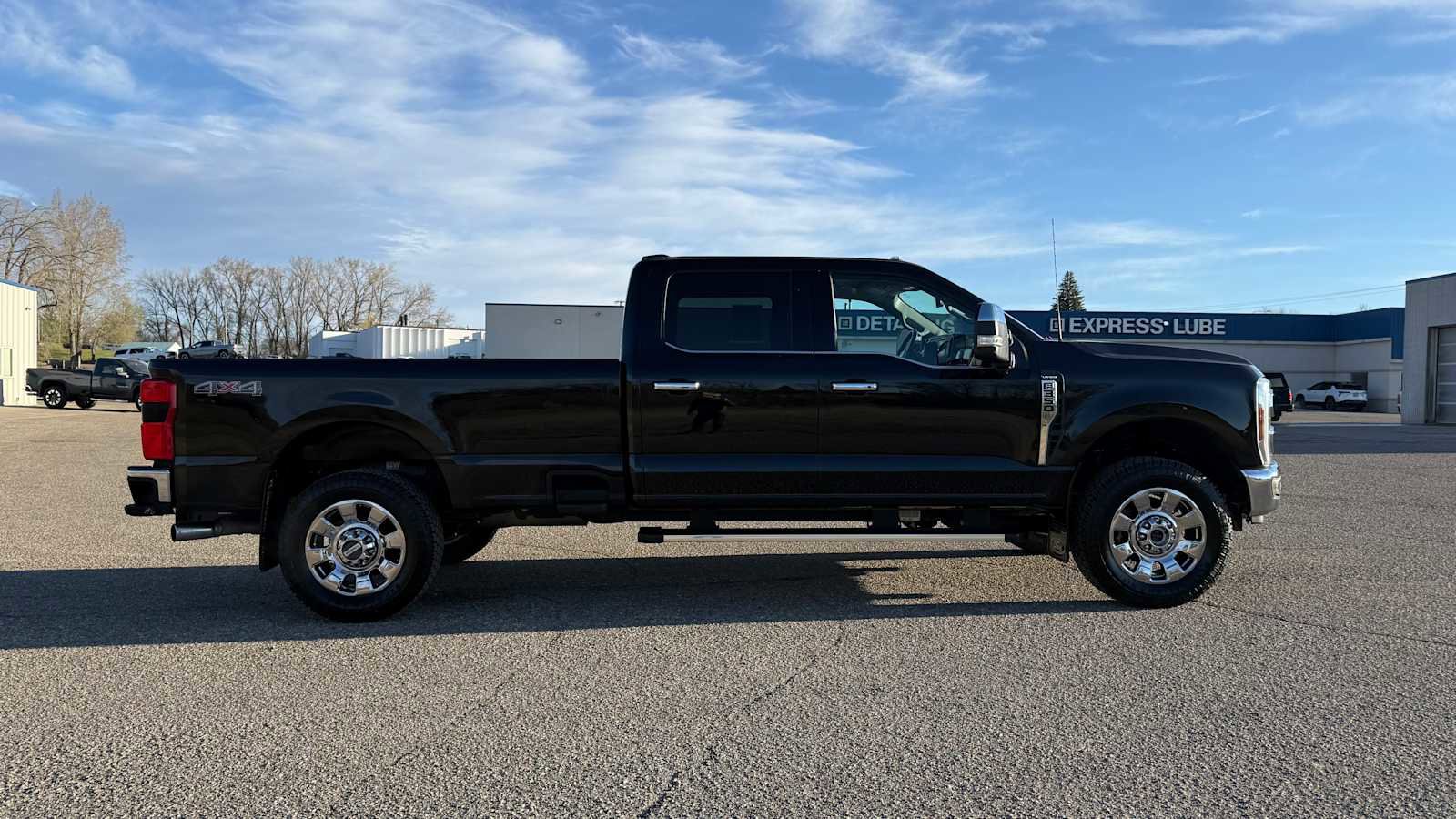 Used 2024 Ford F350 Lariat w/ Chrome Package AWD/4WD image 3