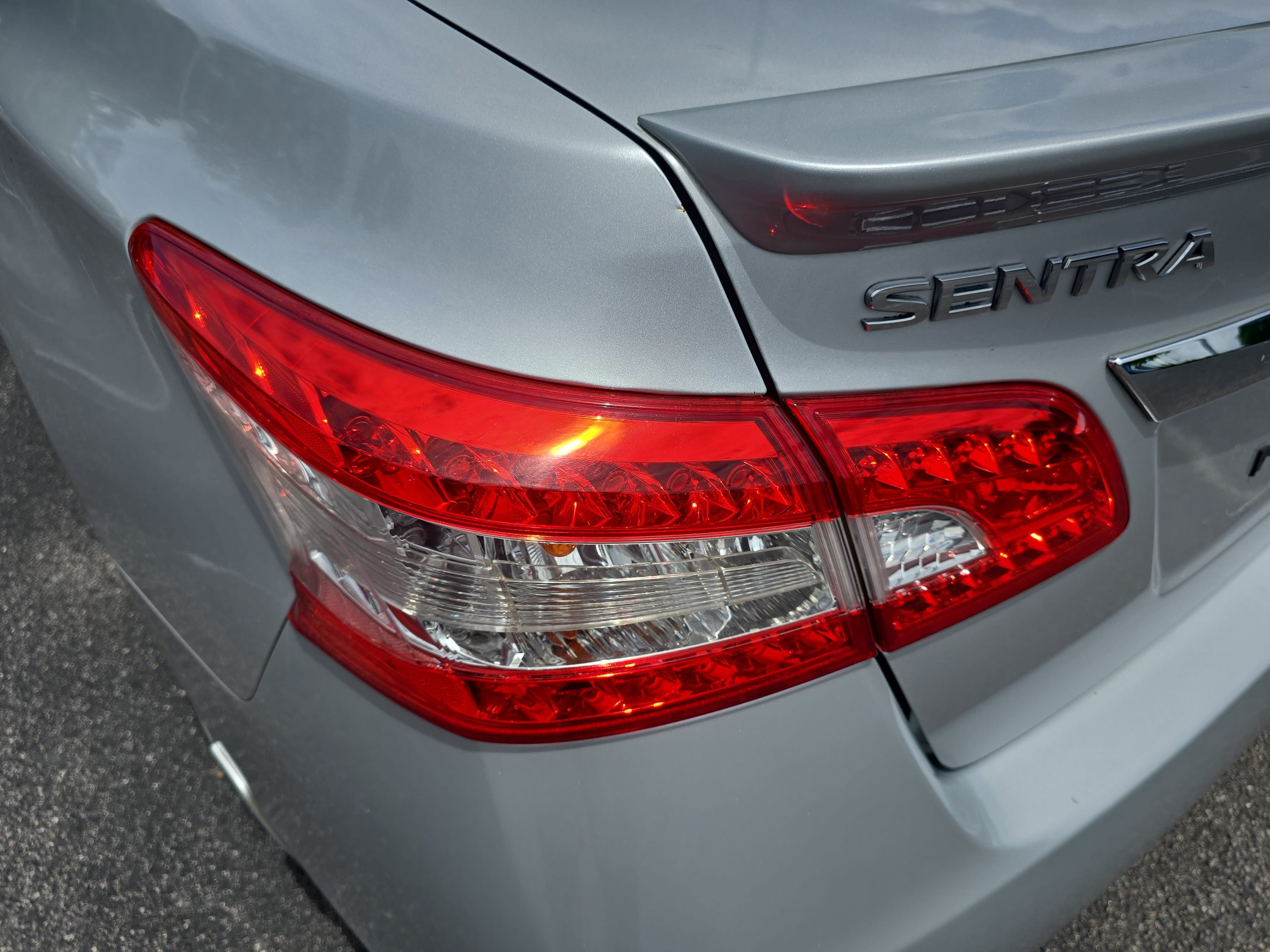Used 2013 Nissan Sentra FE+ SV FWD image 28