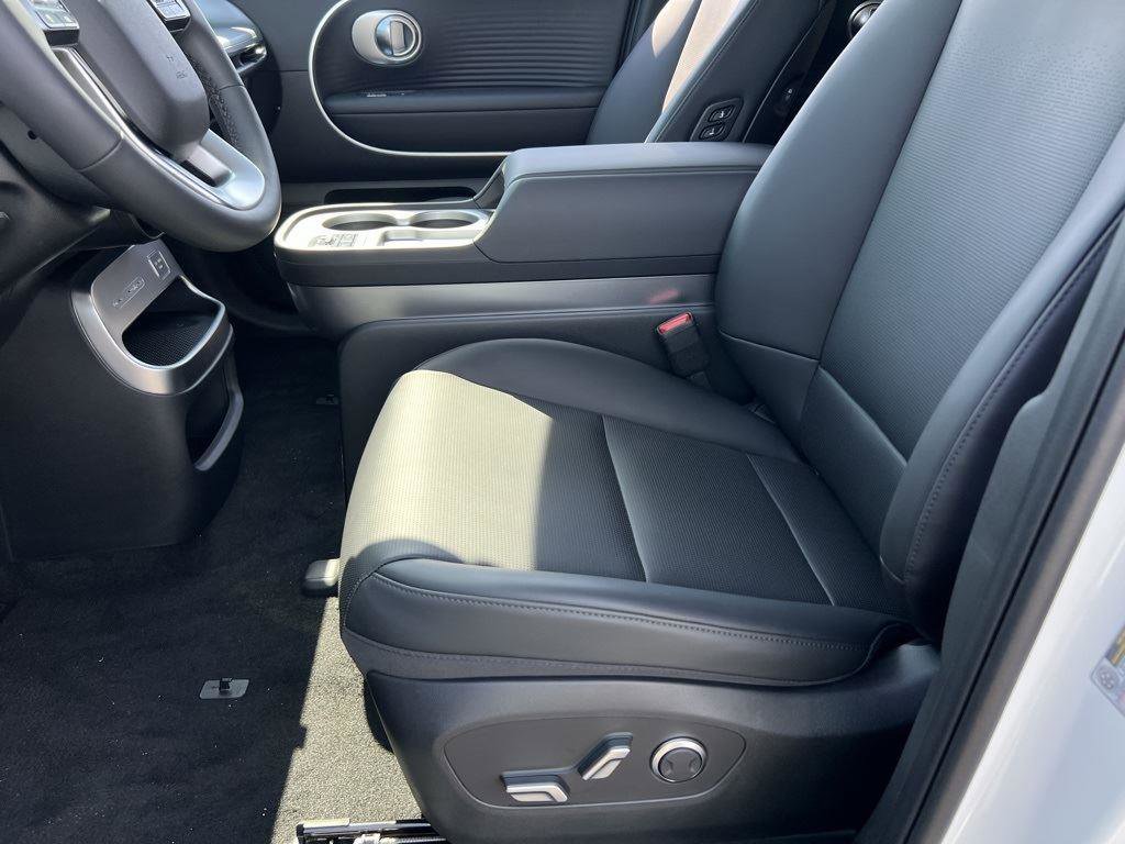 New 2026 Hyundai Ioniq 9 SEL image 9