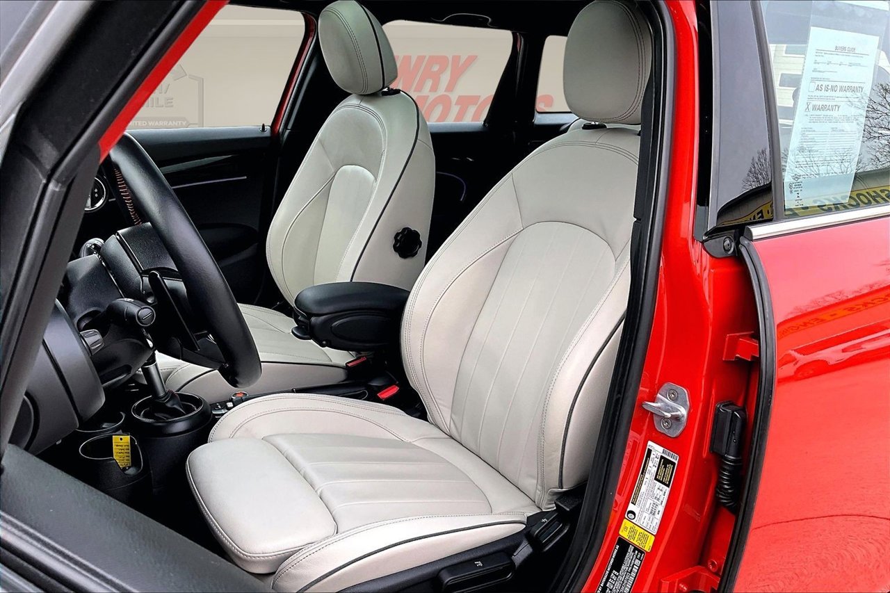 Used 2019 MINI Cooper S w/ Signature Upholstery Package image 21
