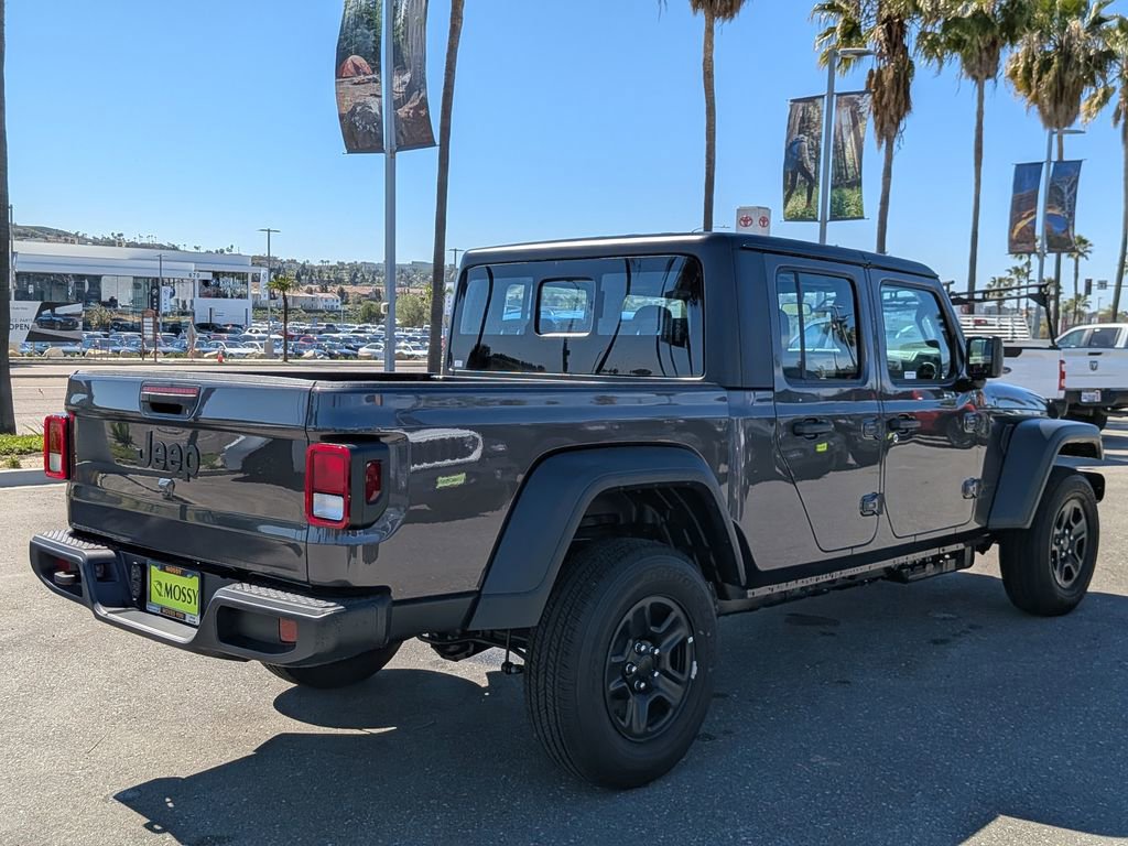 New 2026 Jeep Gladiator Sport AWD/4WD image 8