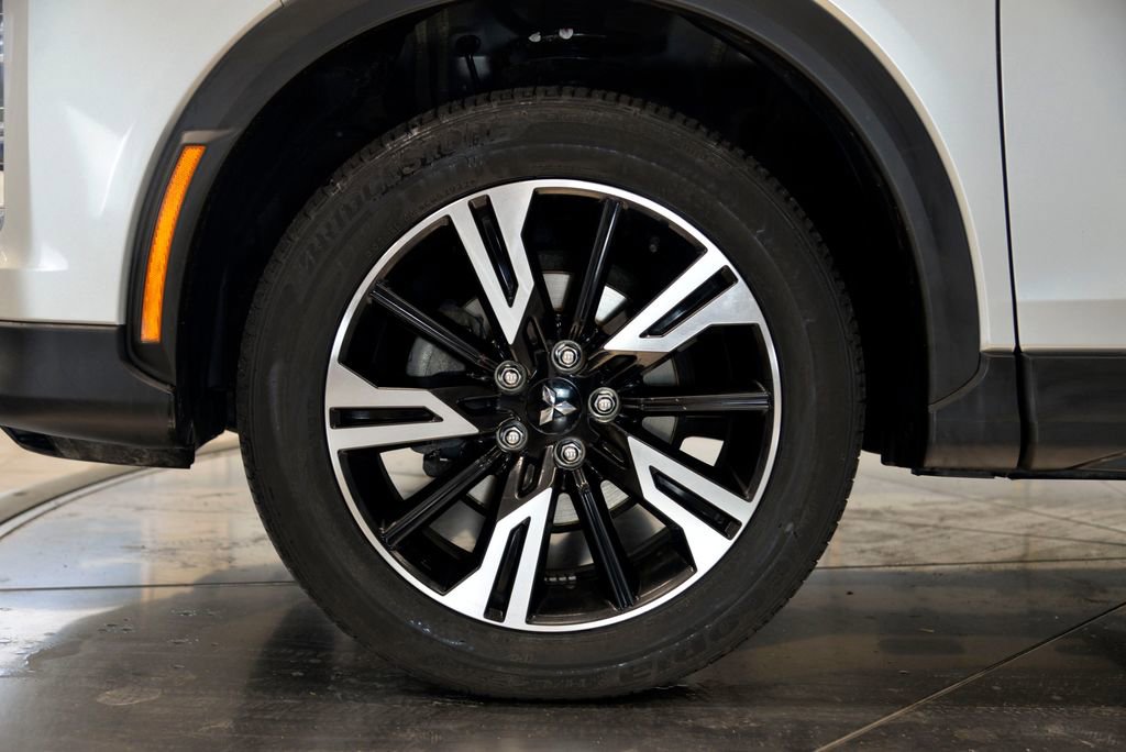 Used 2023 Mitsubishi Eclipse Cross SE image 10