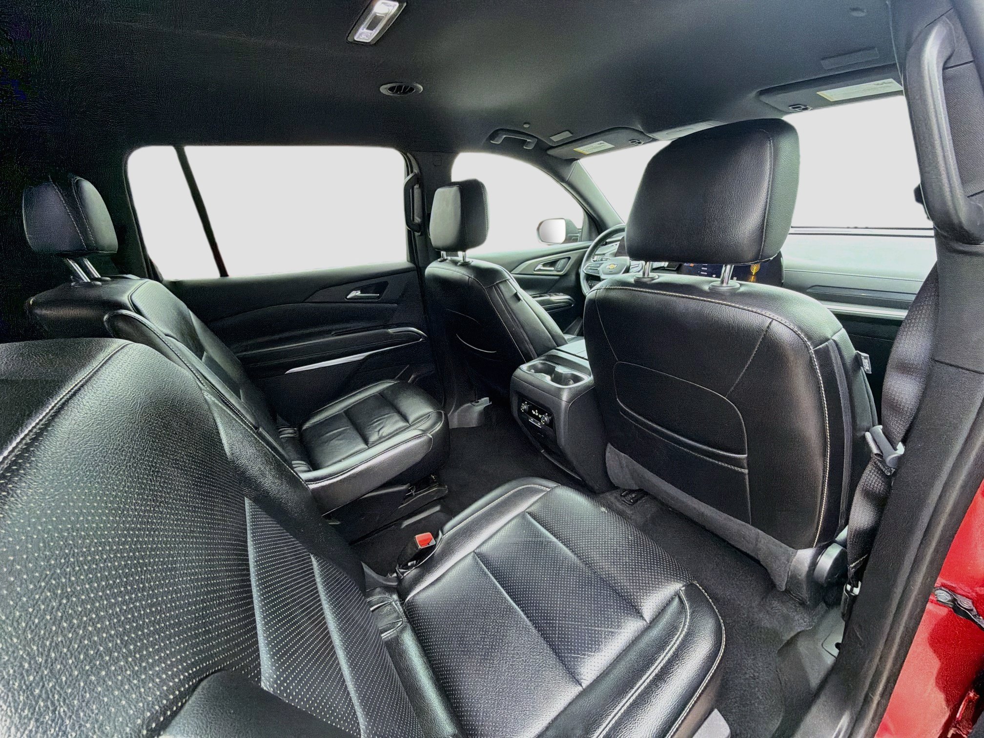 Used 2024 Chevrolet Traverse LT FWD image 29