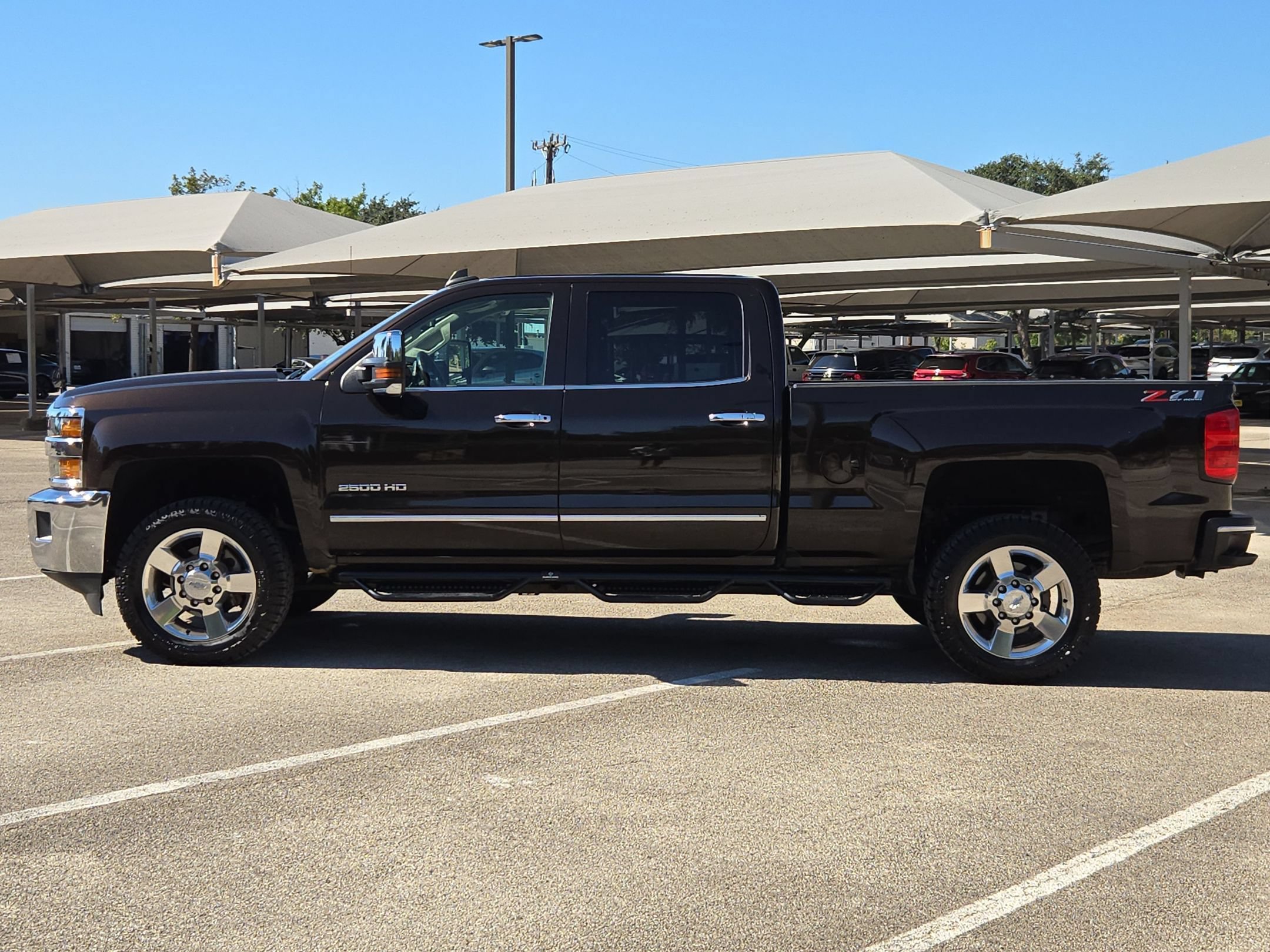 Used 2018 Chevrolet Silverado 2500 LTZ w/ Vortec Plus Package AWD/4WD image 6