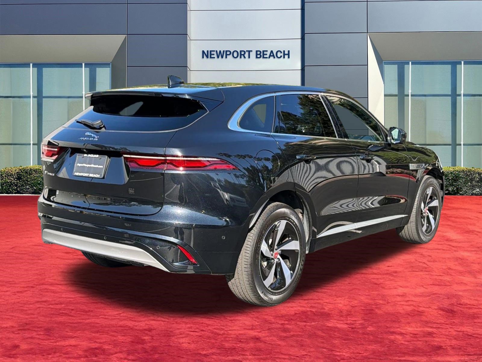 Used 2021 Jaguar F-PACE S image 9