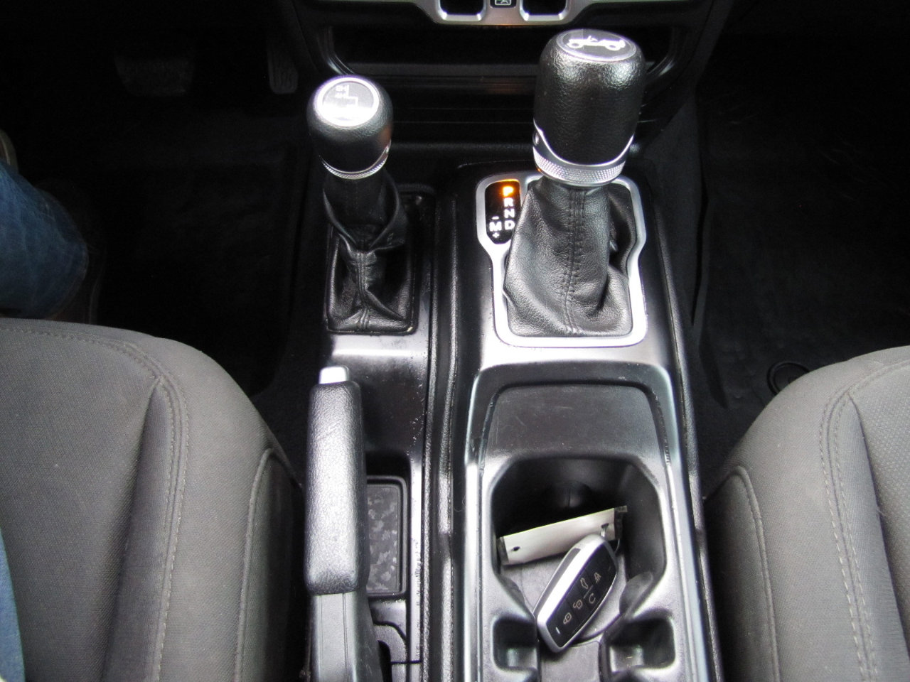 Used 2018 Jeep Wrangler Unlimited Sport S image 13