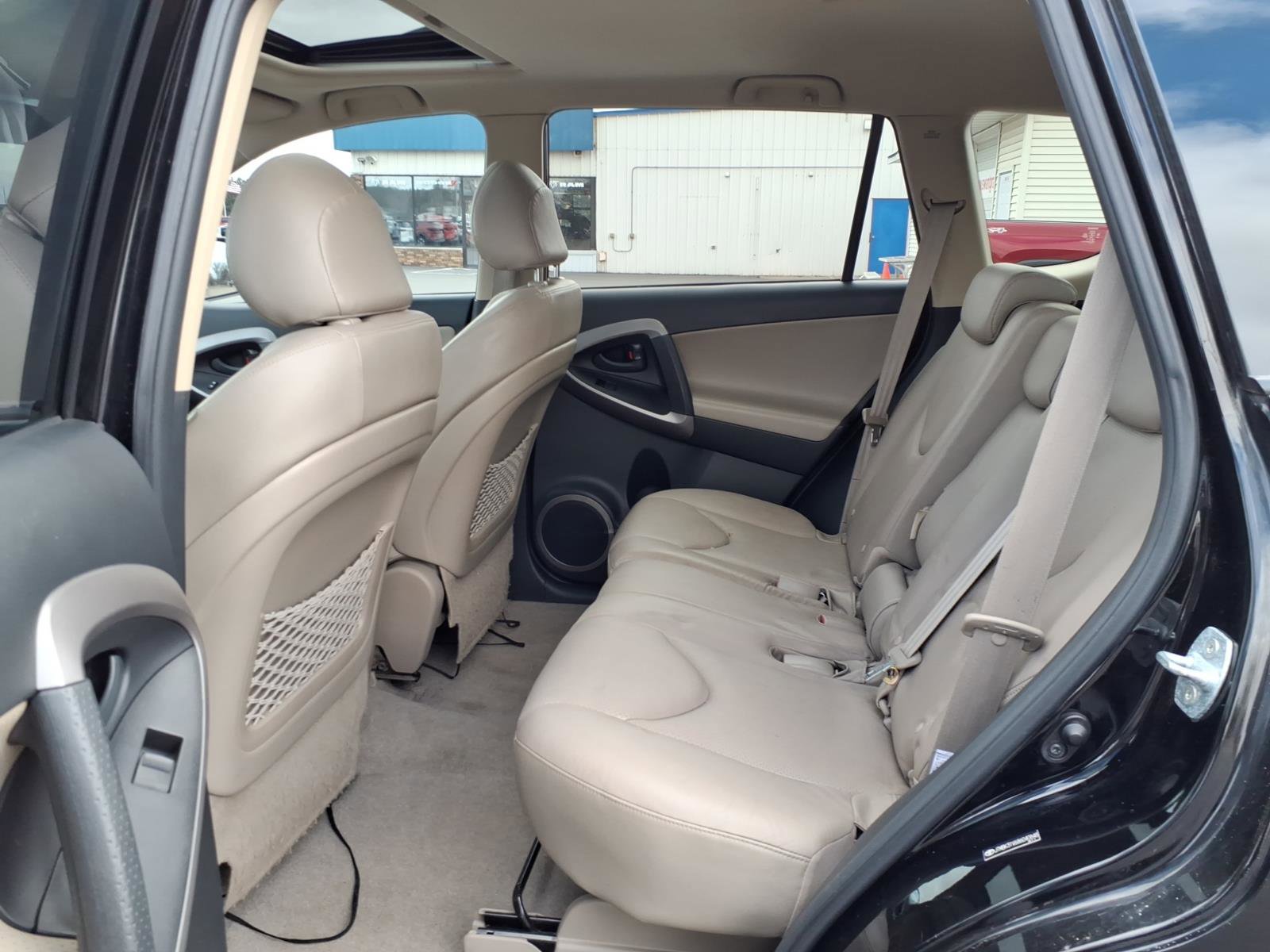 Used 2008 Toyota RAV4 Limited image 11