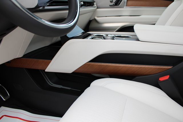 New 2026 Cadillac Vistiq Sport image 33