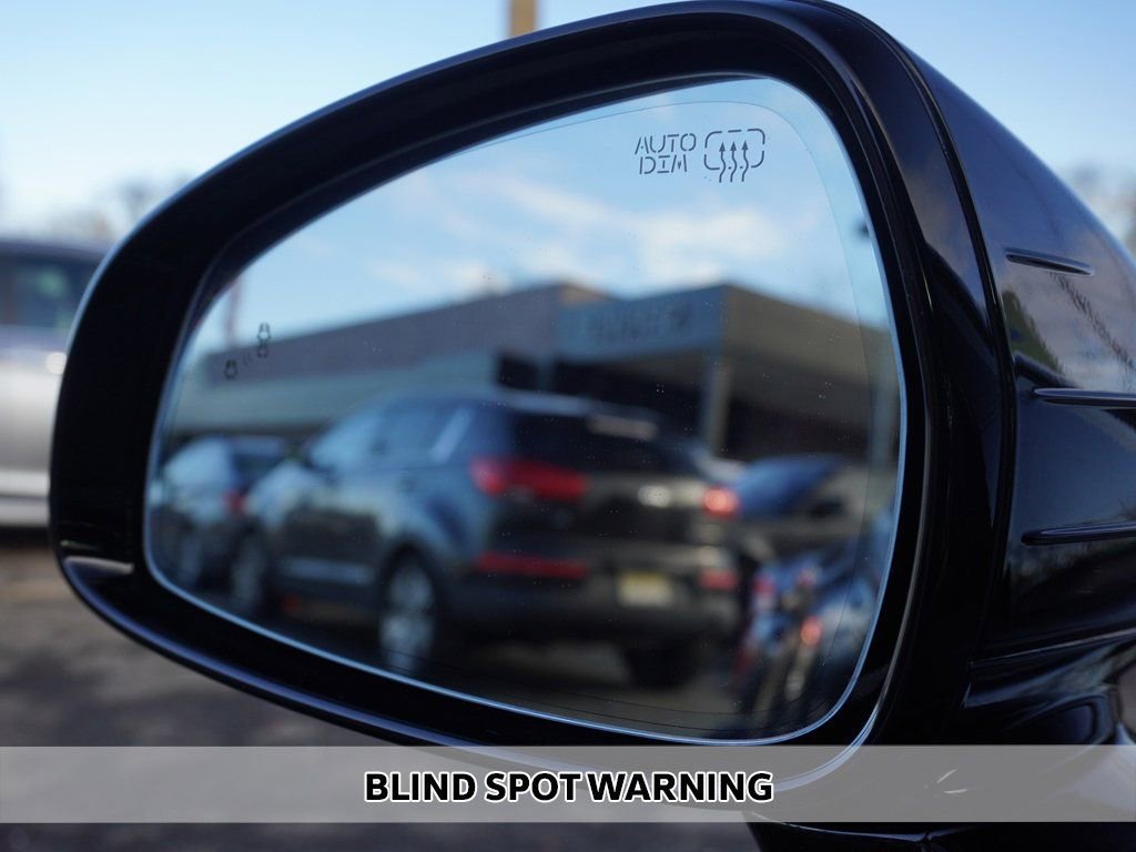 Used 2022 Kia Stinger GT2 w/ Scorpion Package image 9