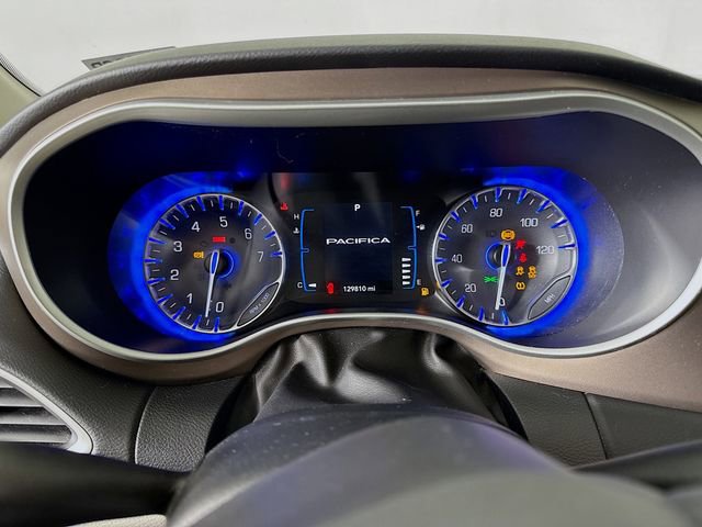 Used 2017 Chrysler Pacifica Touring image 13