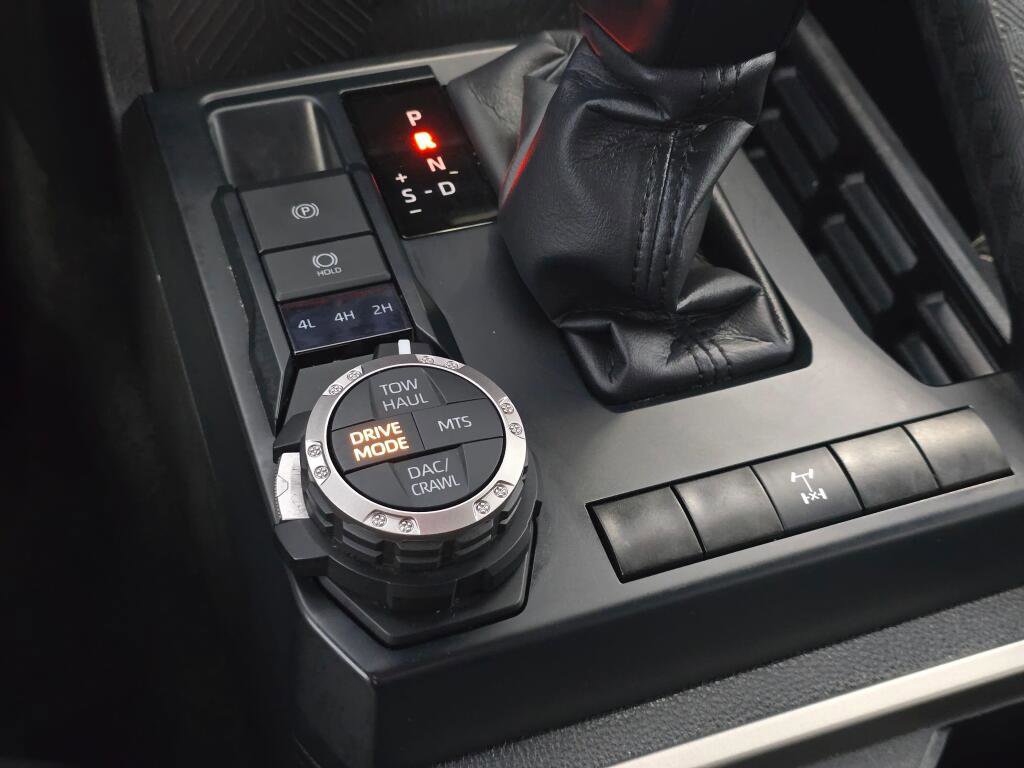 Used 2024 Toyota Tacoma TRD Off-Road image 32