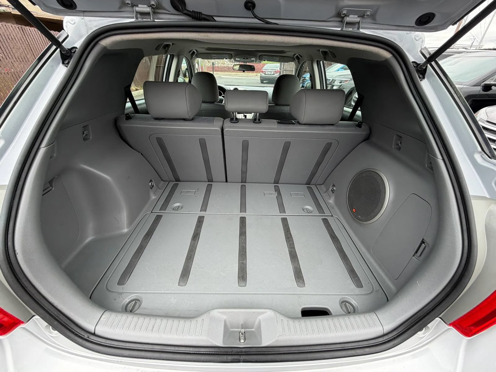 Used 2009 Toyota Matrix S FWD image 10