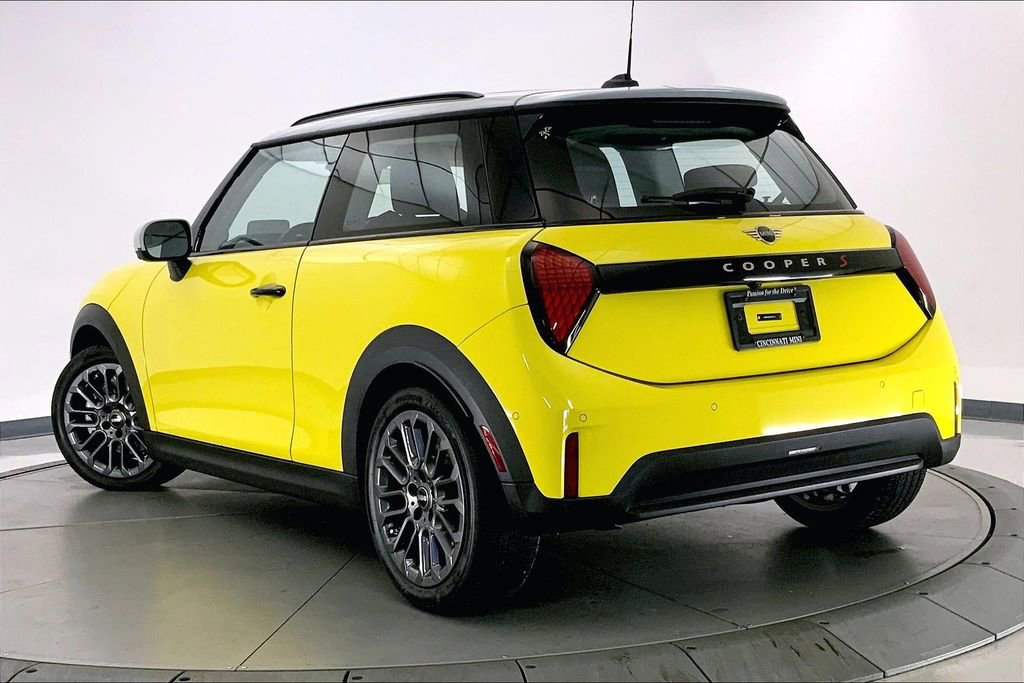 Certified 2025 MINI Cooper S image 10