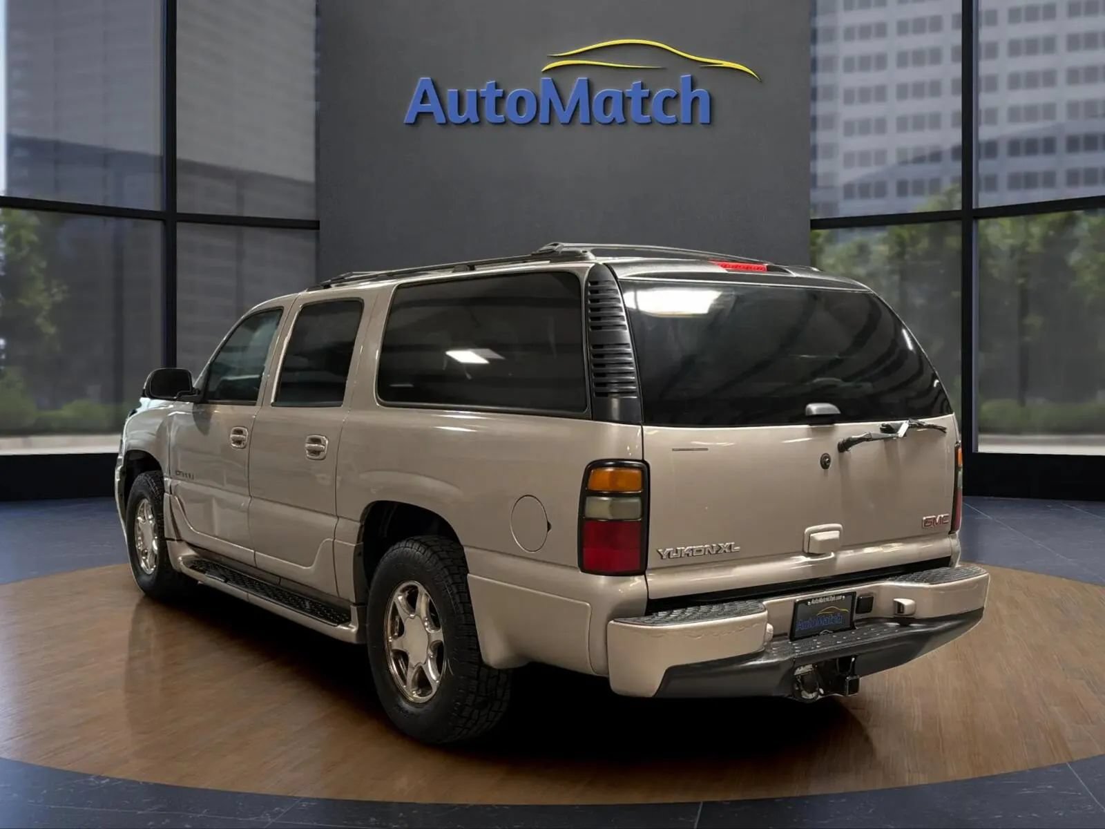 Used 2005 GMC Yukon XL Denali AWD/4WD image 8