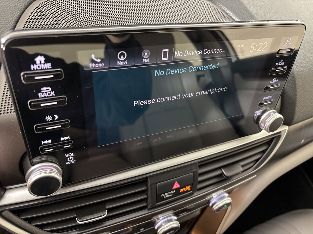 Used 2019 Honda Accord Touring image 24