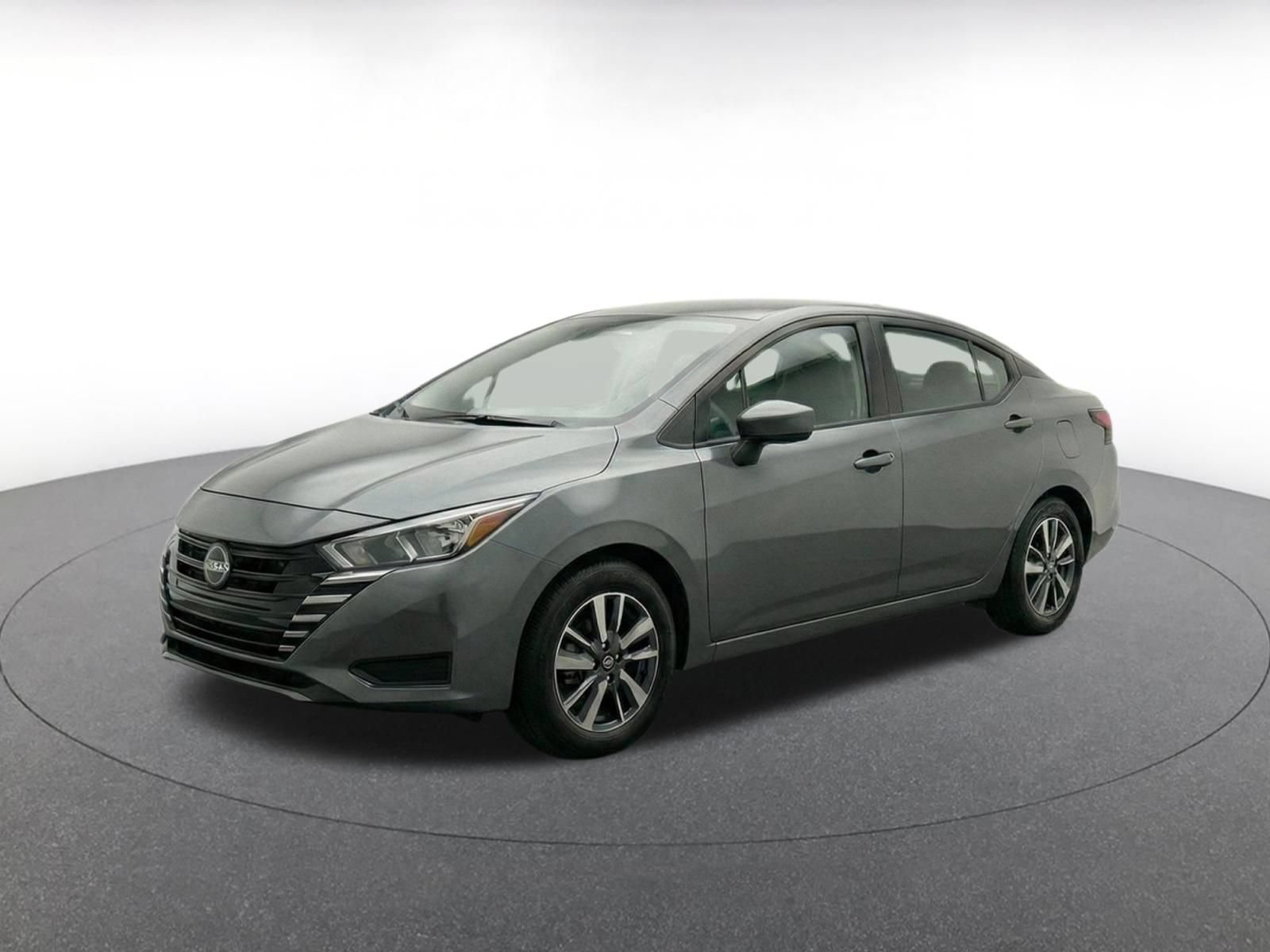 Used 2025 Nissan Versa SV FWD image 3