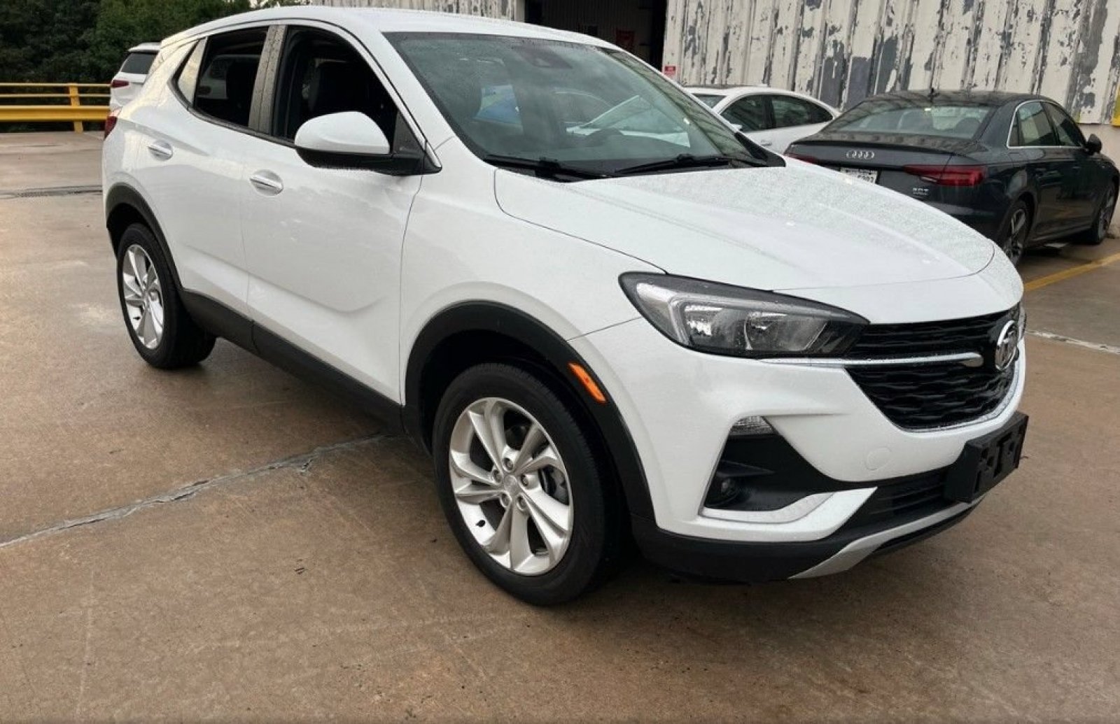 Used 2022 Buick Encore GX Preferred w/ Cold Weather Comfort Package AWD/4WD image 3