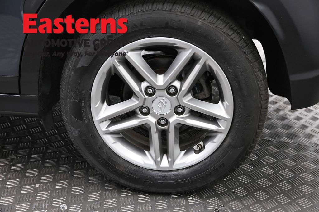 Used 2019 Hyundai Kona SE image 32