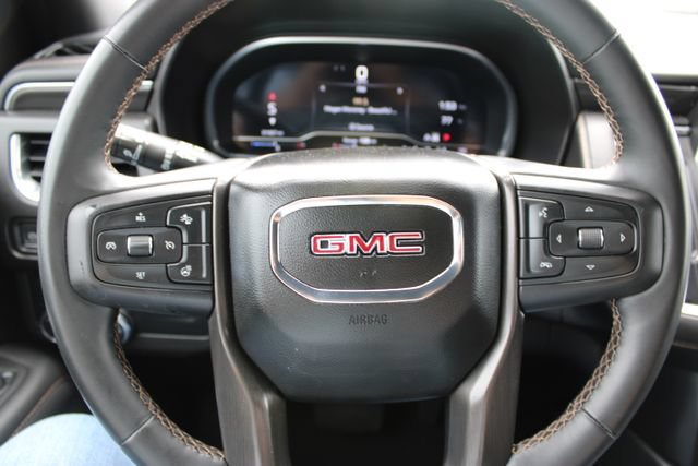 Used 2023 GMC Yukon AT4 w/ AT4 Premium Package AWD/4WD image 27