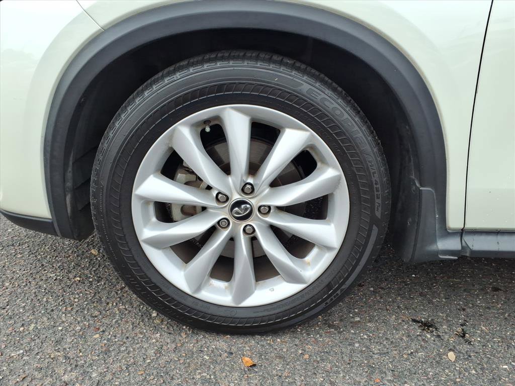 Used 2019 INFINITI QX50 Essential w/ Premium Heat Package image 9