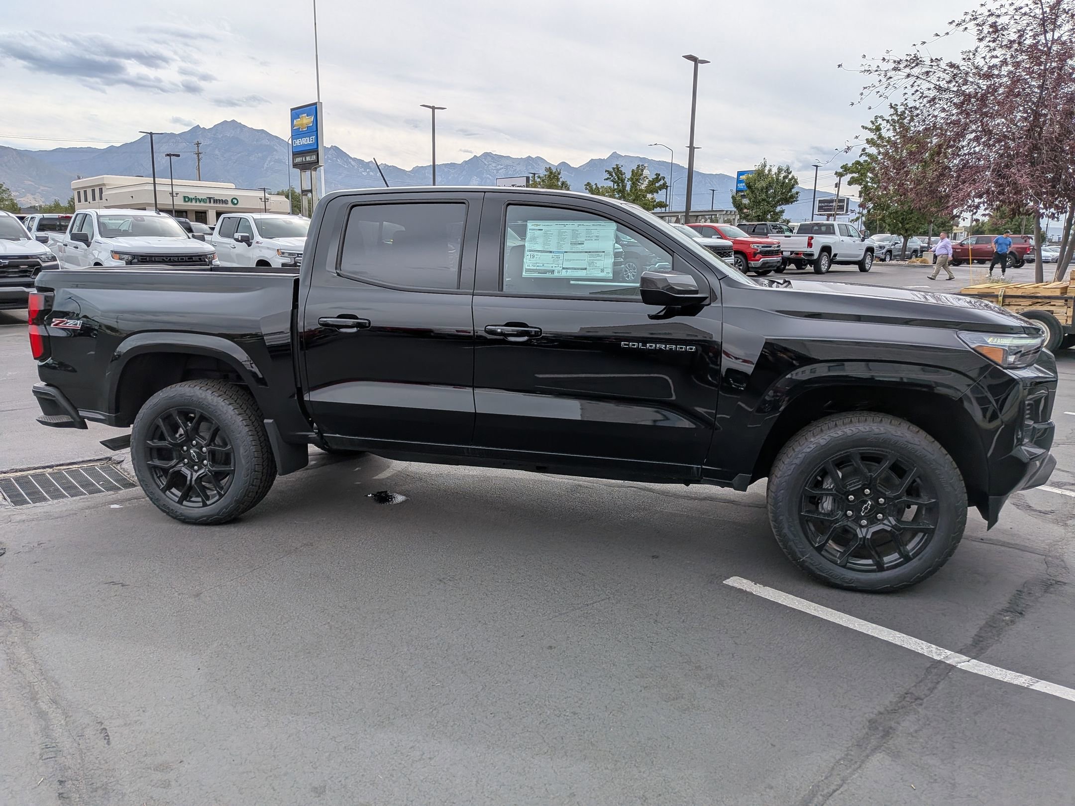 New 2025 Chevrolet Colorado Z71 image 6