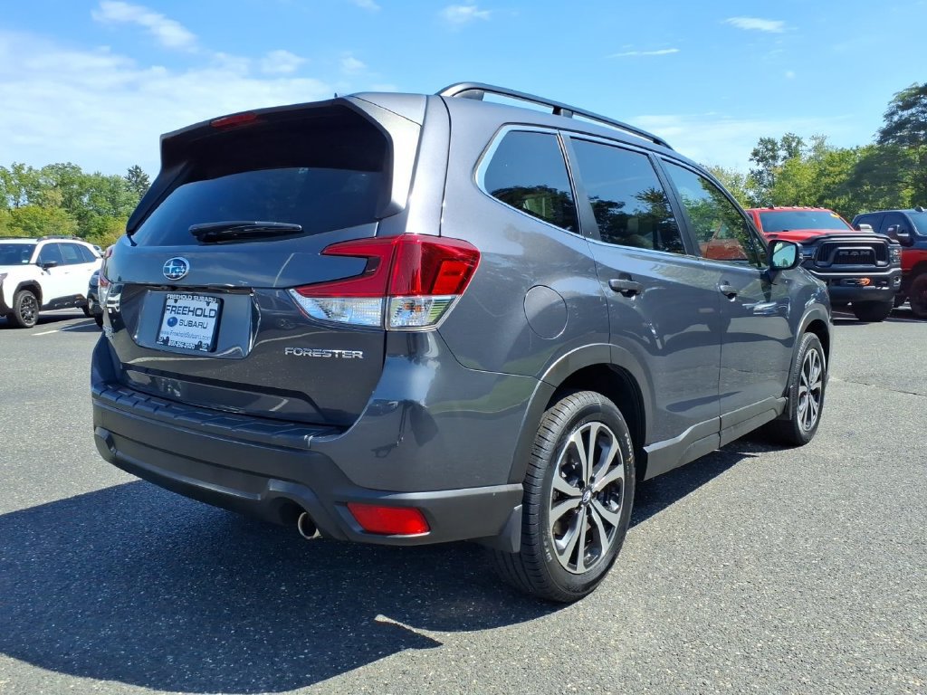 Used 2021 Subaru Forester Limited AWD/4WD image 22