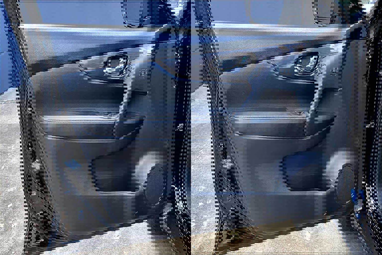 Used 2019 Nissan Rogue SV w/ Sun & Sound Touring Package image 20