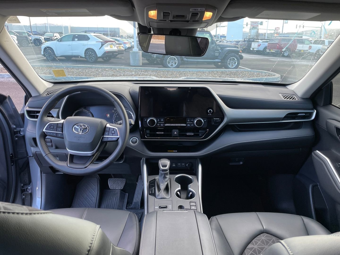 Certified 2024 Toyota Highlander XLE image 12