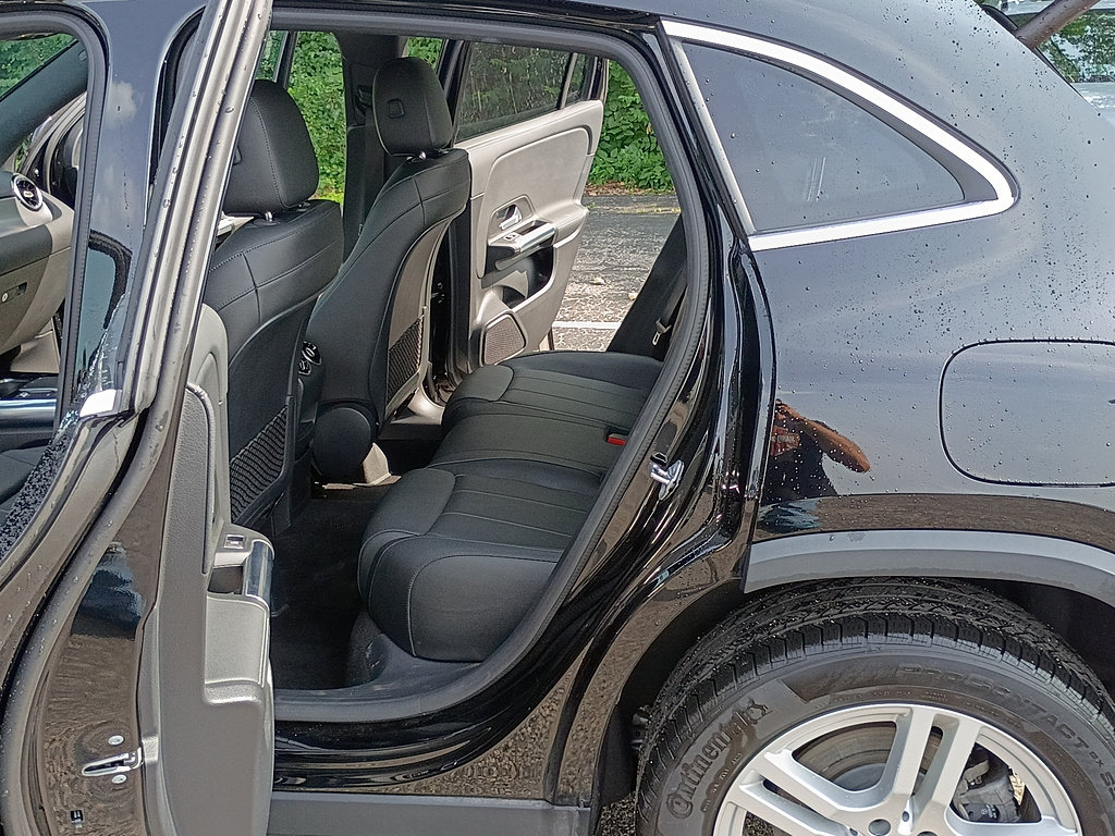 Used 2021 Mercedes-Benz GLA 250 4MATIC image 13