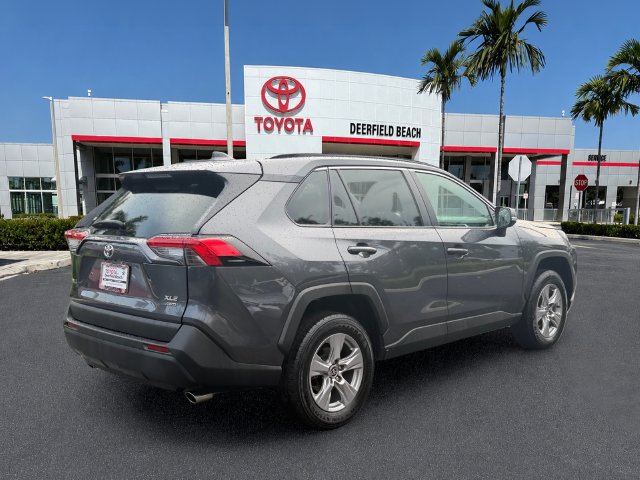 Used 2025 Toyota RAV4 XLE AWD/4WD image 7