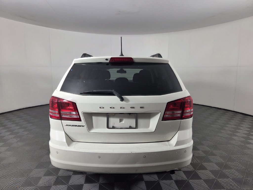 Used 2020 Dodge Journey SE w/ SE Popular Equipment Group FWD image 5