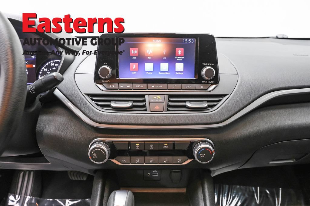 Used 2024 Nissan Altima 2.5 S FWD image 11