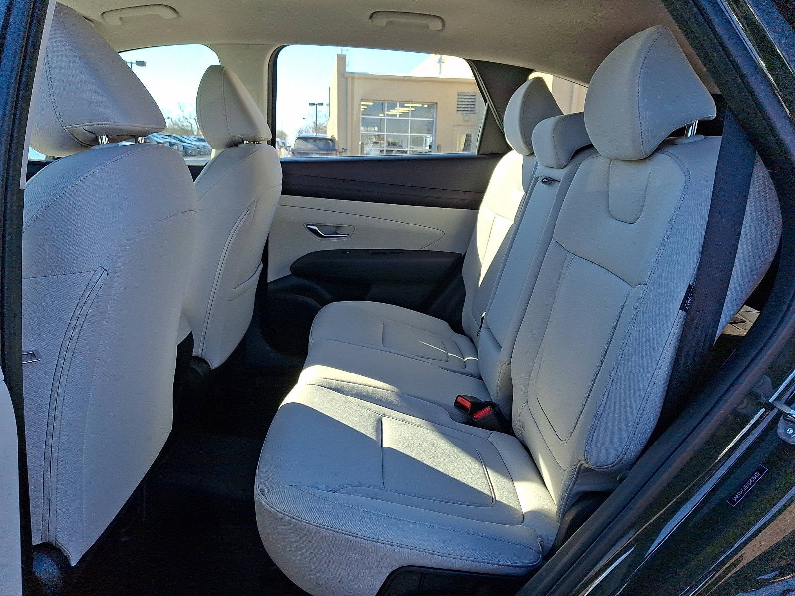 Certified 2025 Hyundai Tucson SE image 10