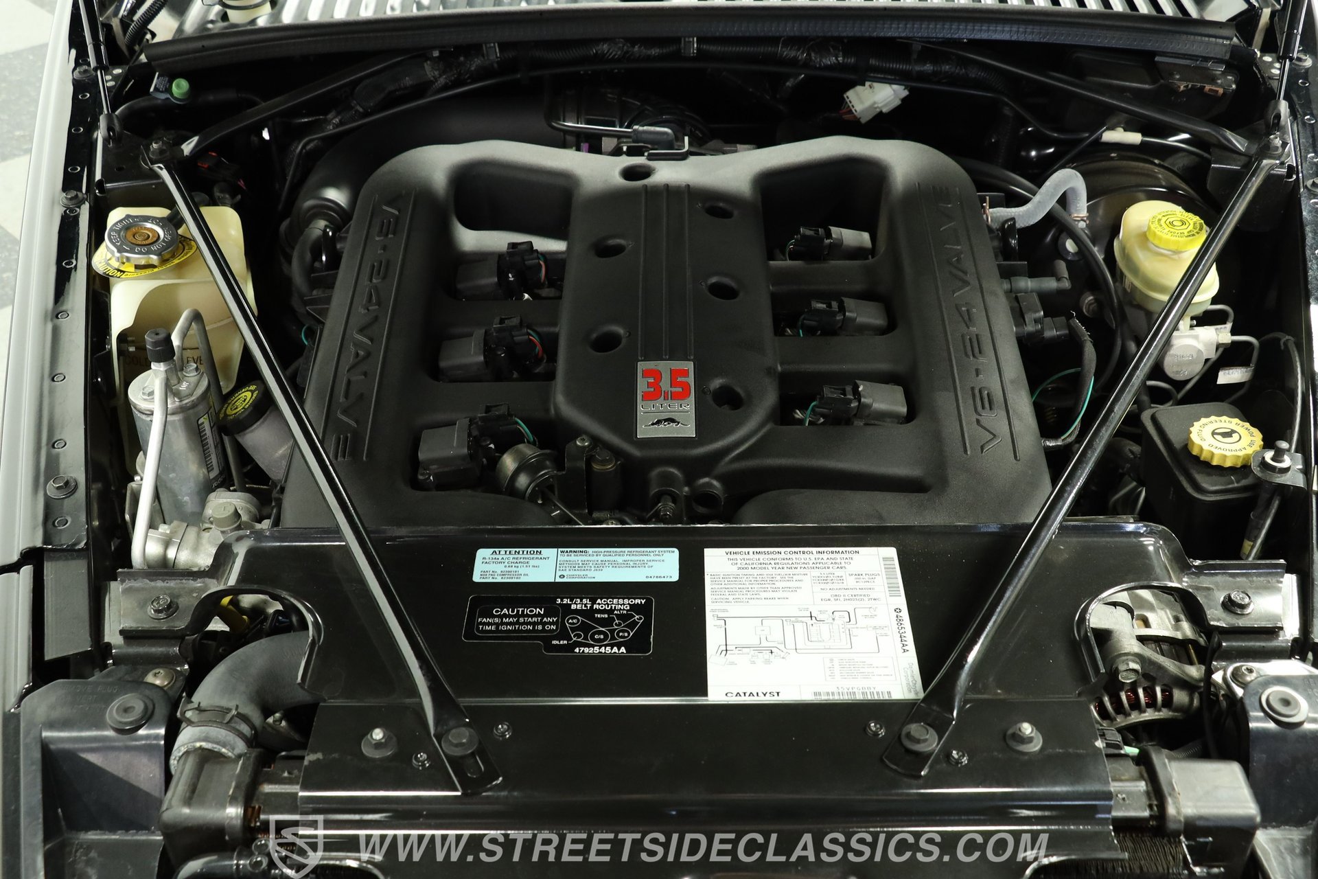 Used 2000 Plymouth Prowler image 3