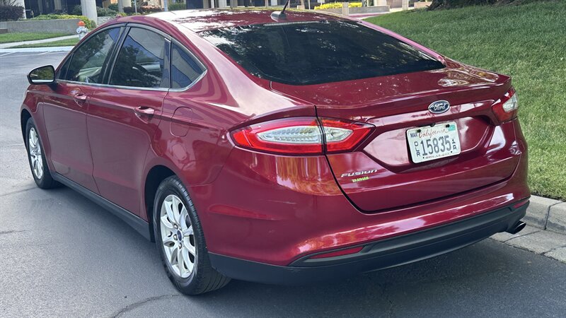 Used 2016 Ford Fusion S FWD image 6